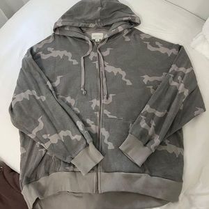 American eagle zip up hoodie